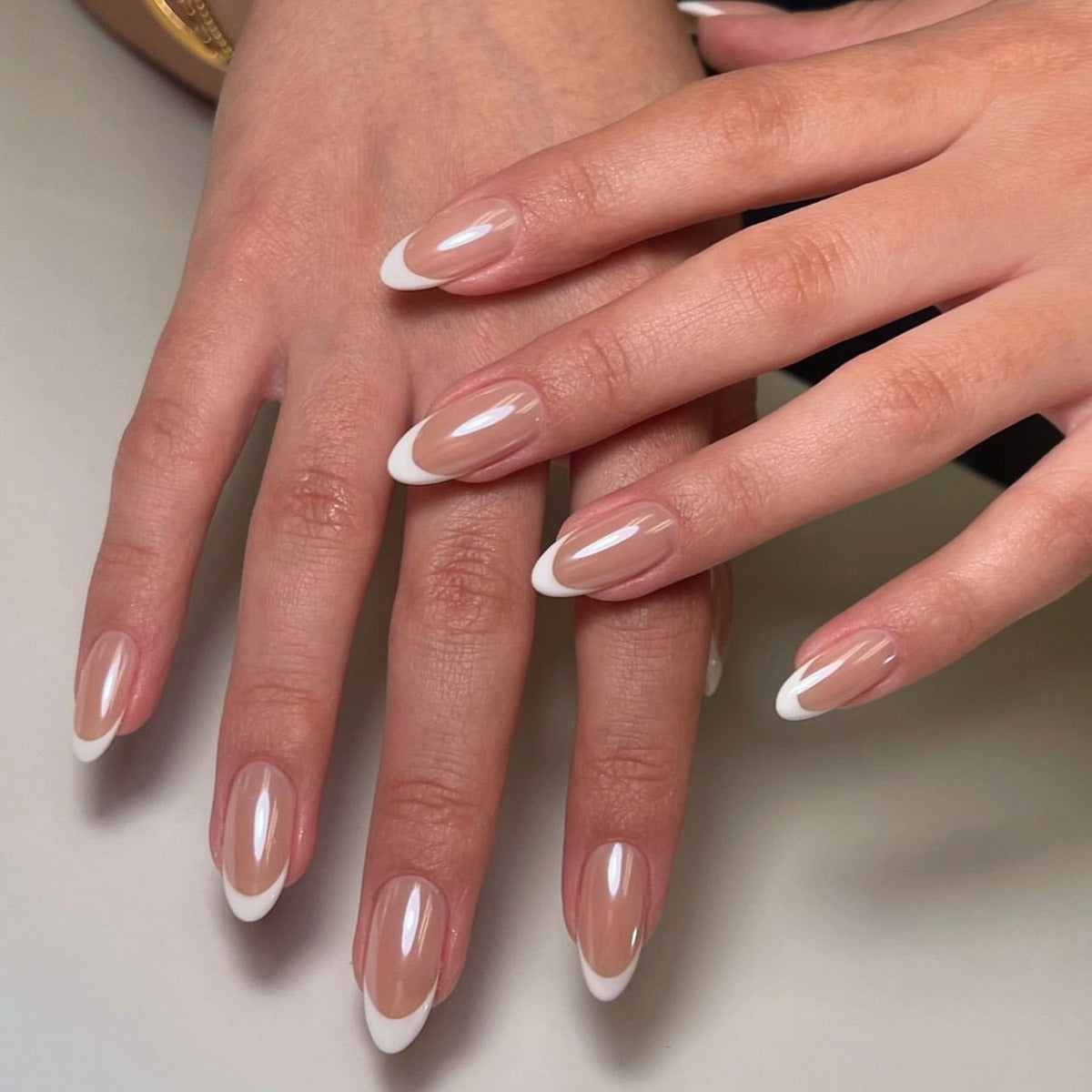 French manucure originale 2026 : les plus belles idées pour des ongles tendance