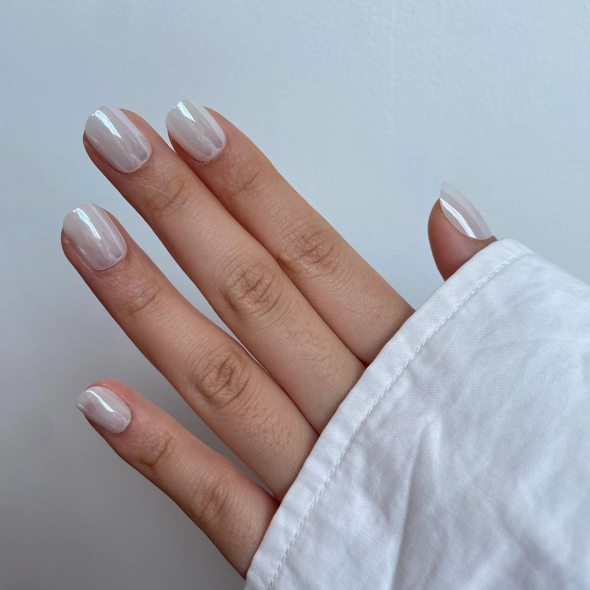 ongles nude blanc laiteux carre court faux ongles press on nails