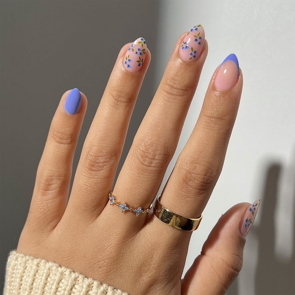 faux ongles fleurs french manucure bleue ongles printemps popnails