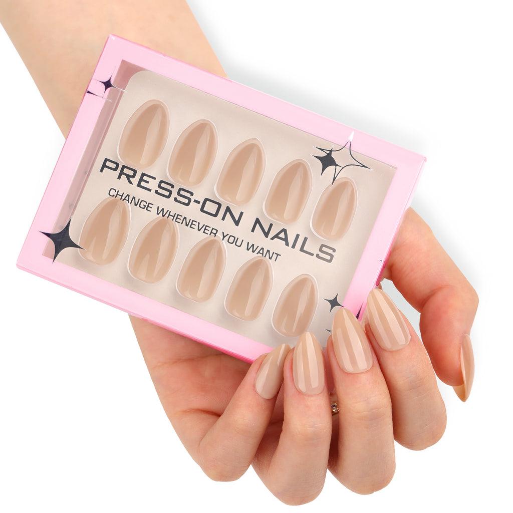 faux ongles press on nails nude caramel ongles en amande courts manucure naturelle réutilisable