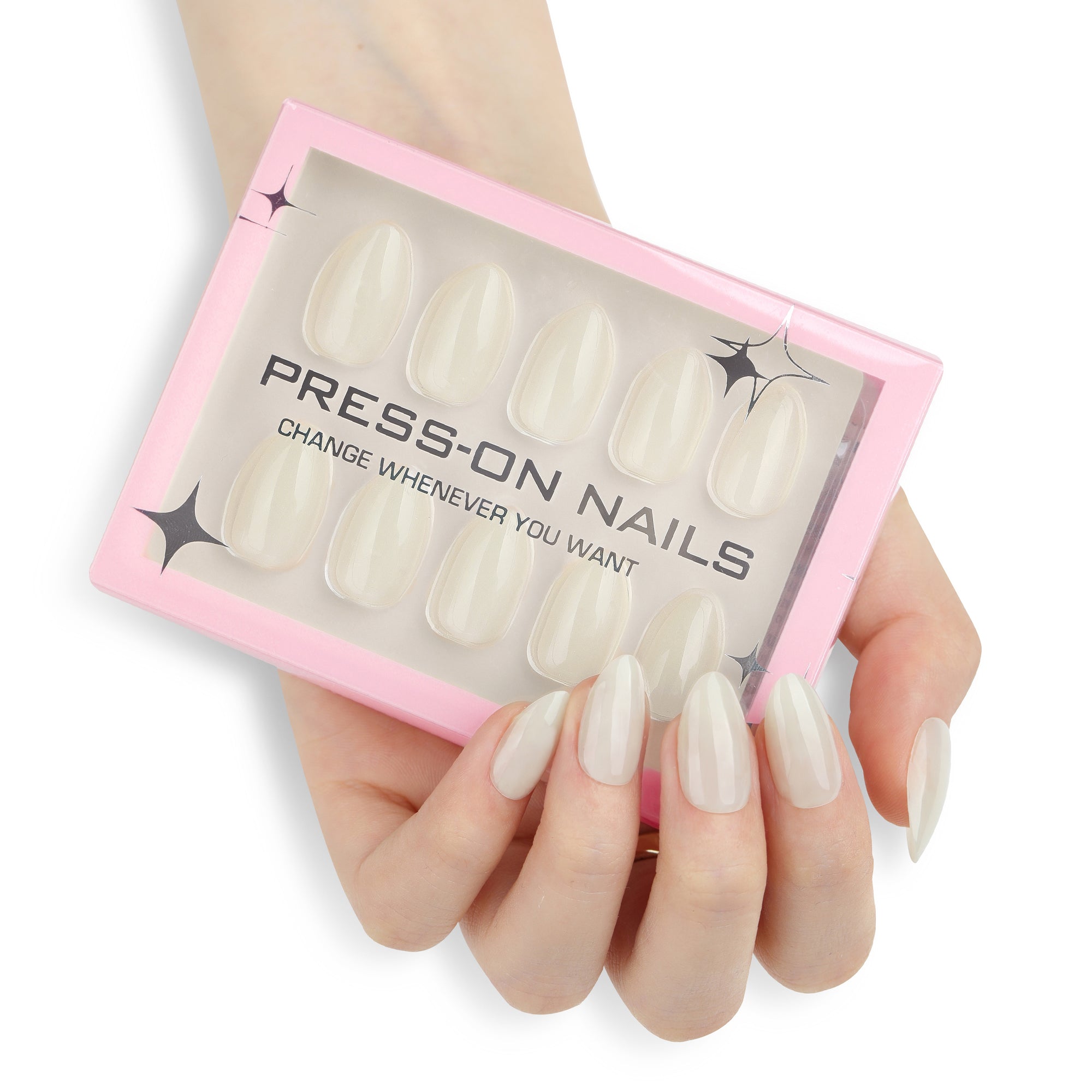 Press on nails blanc laiteux forme ongles amande courts manucure naturelle effet clean nails