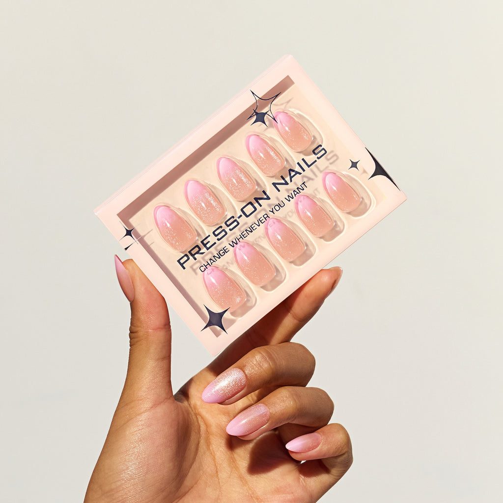 faux ongles press on nails rose nude pailleté ongles amande manucure soiree glam elegante reutilisable sans UV