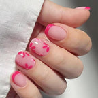 faux ongles courts roses french manucure rose fleurs sur ongles printemps popnails