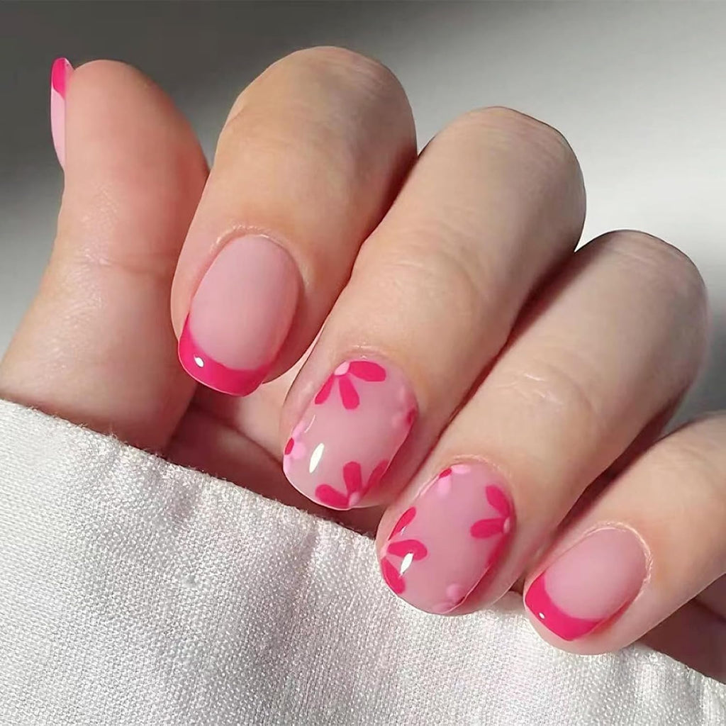faux ongles courts roses french manucure rose fleurs sur ongles printemps popnails
