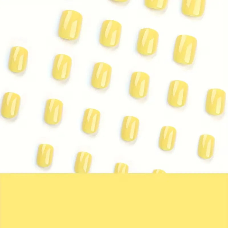 press on nails jaune crème glossy ongles courts