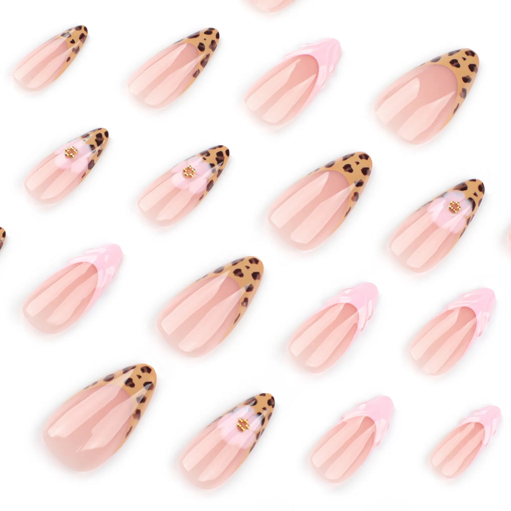 faux ongles french leopard rose manucure chic