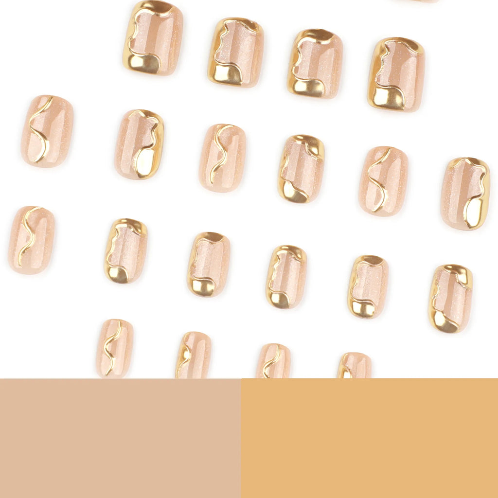 press on nails nude irisé avec détails dorés effet métal
