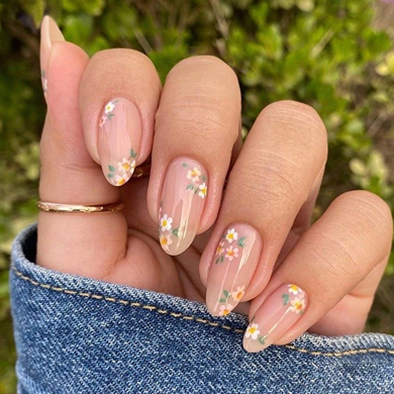 faux ongles nude nail art fleurs press on nails ongles fleurs pastel tendance