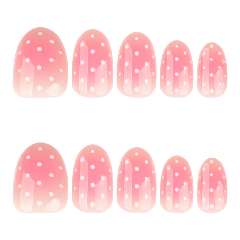 ongles courts rose blush nail art pois blancs