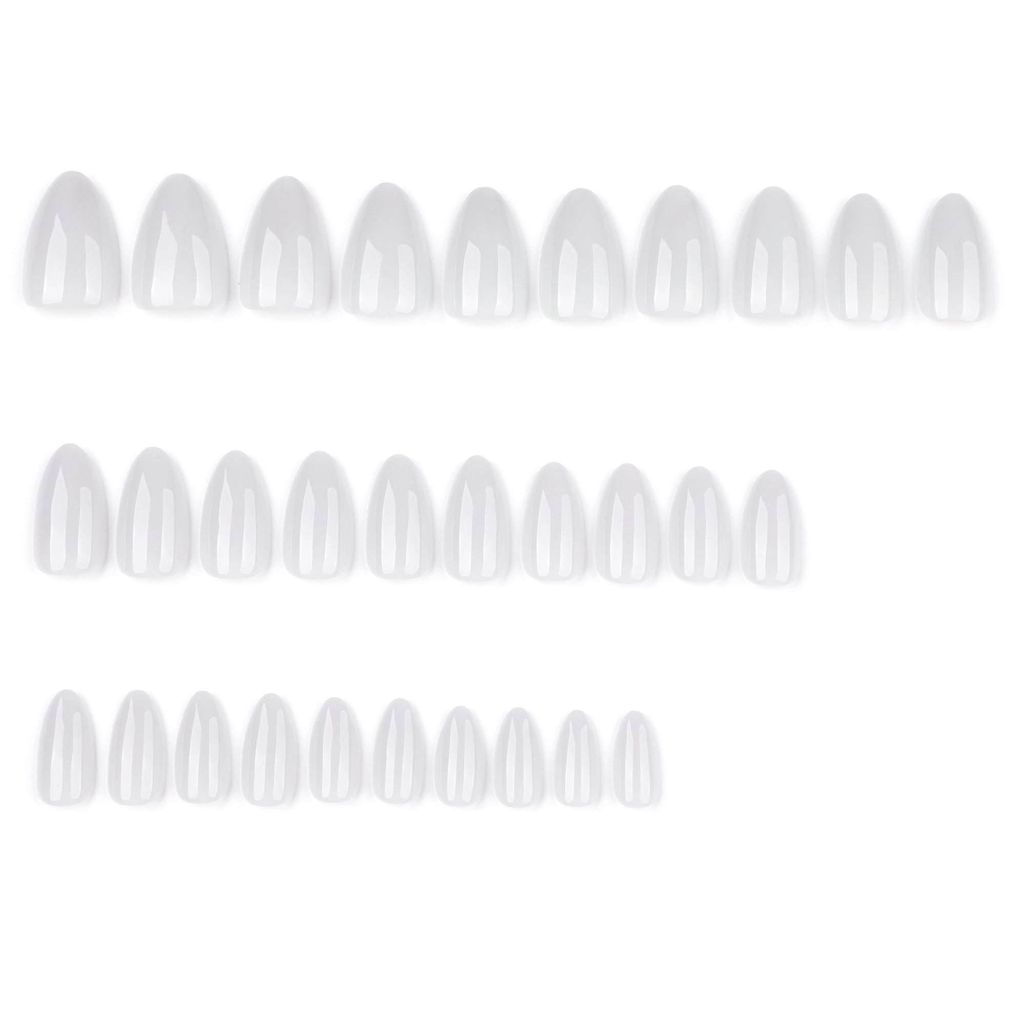 faux ongles press on nails blanc laiteux ongles amande manucure naturelle clean girl réutilisable sans UV
